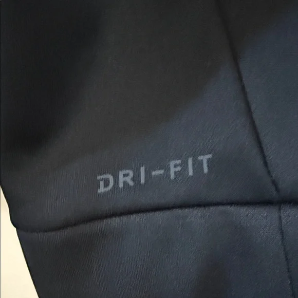 Nike Black DriFit Pullover Jacket - Picture 2 of 4